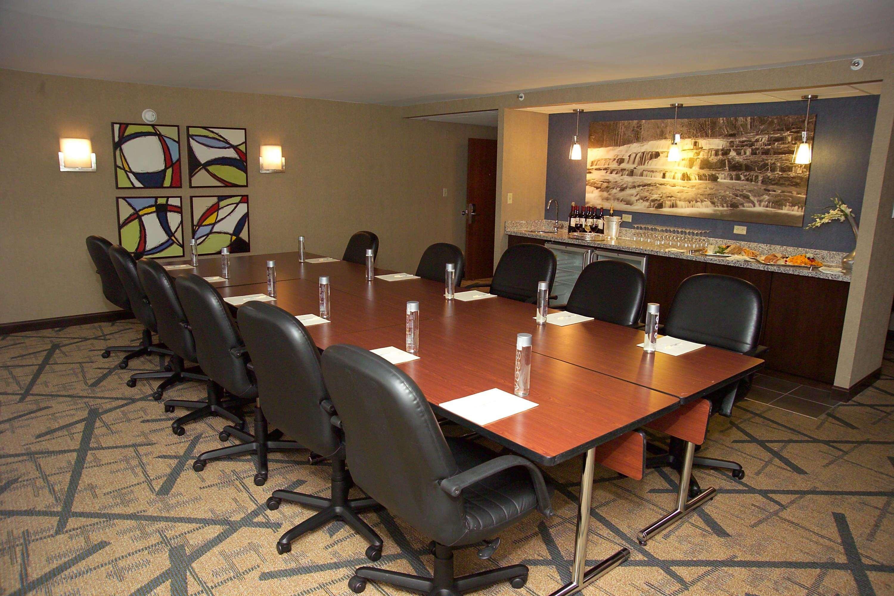 Doubletree By Hilton St. Louis At Westport Hotel Maryland Heights Exterior photo